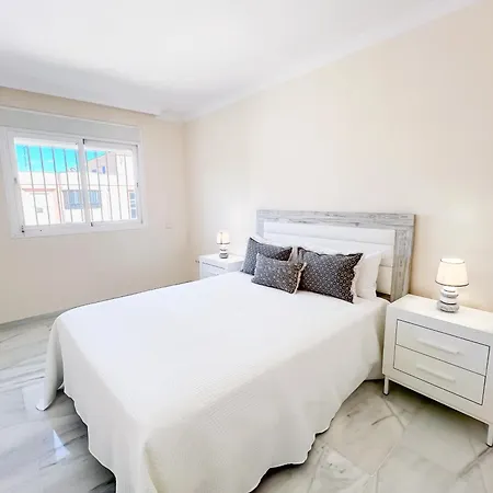 Lejlighed In Center With Sea Views