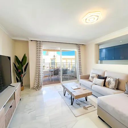 In Center With Sea Views Daire *