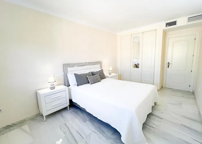 In Center With Sea Views Lejlighed