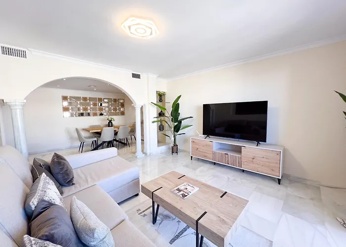 Apartment In Center With Sea Views Marbella